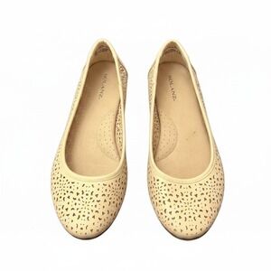 Solanz Cream Cailyn Cut Out Slip On Ballet Flat Size‎ 8.5M
